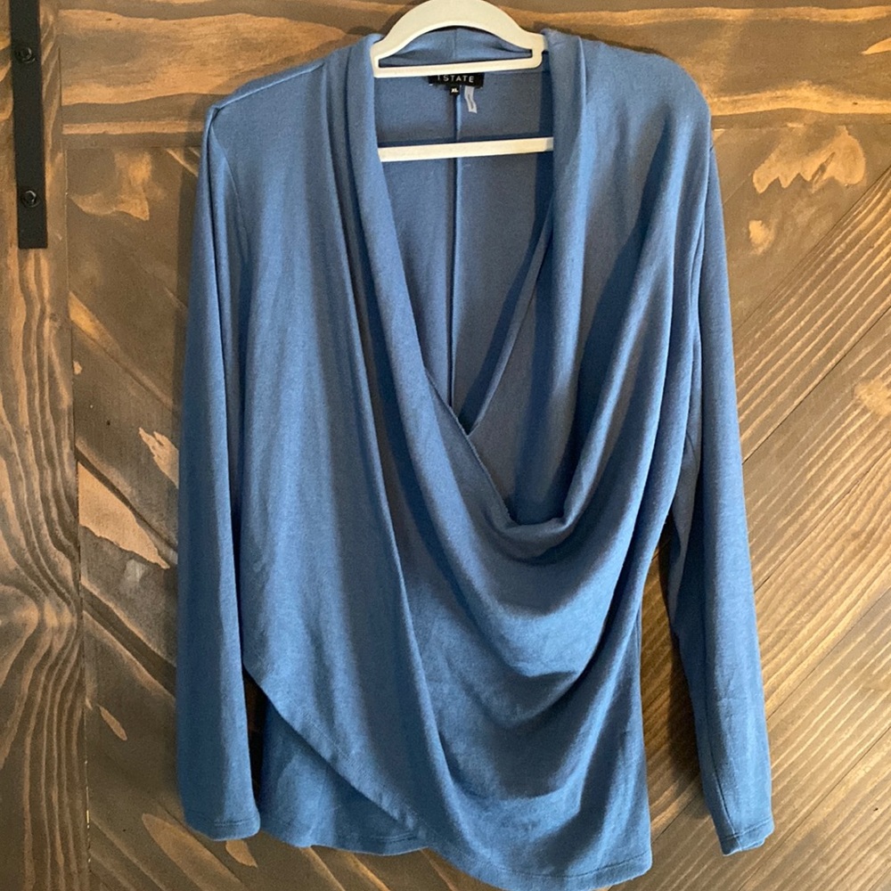 Barely worn wrap shirt!